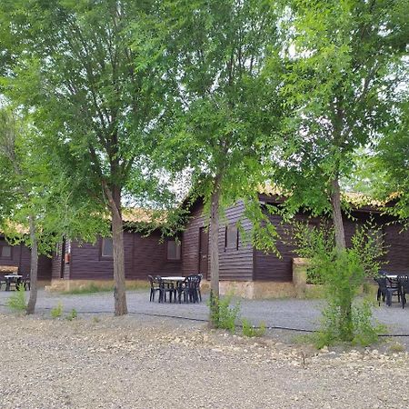 Camping Casa Fausto Cerca De Dinopolis Formiche Alto 外观 照片