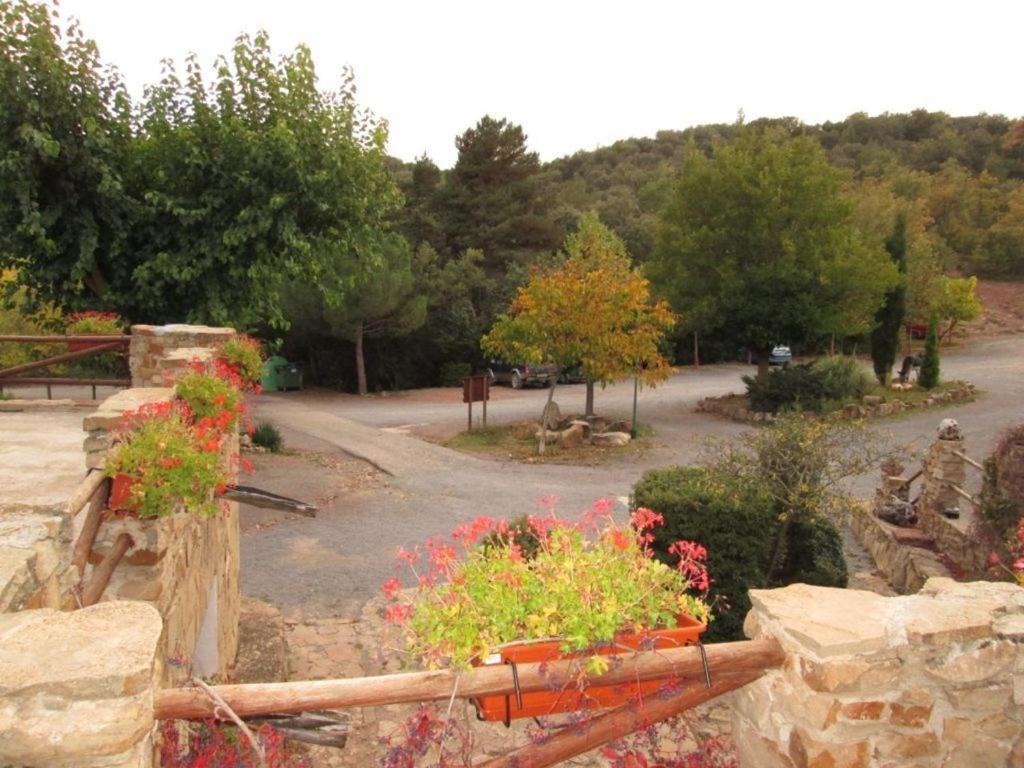 Camping Casa Fausto Cerca De Dinopolis Formiche Alto 外观 照片