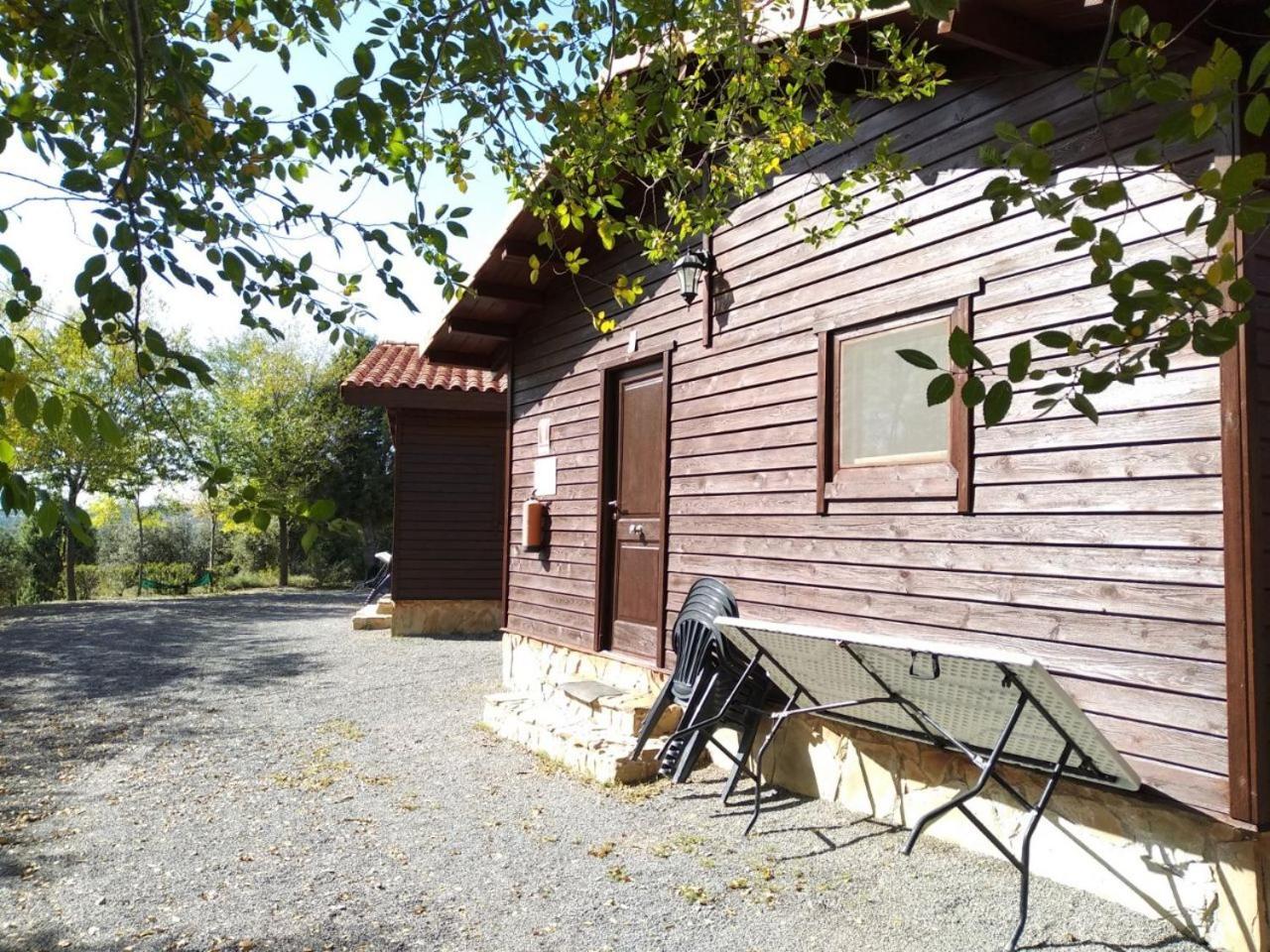 Camping Casa Fausto Cerca De Dinopolis Formiche Alto 外观 照片