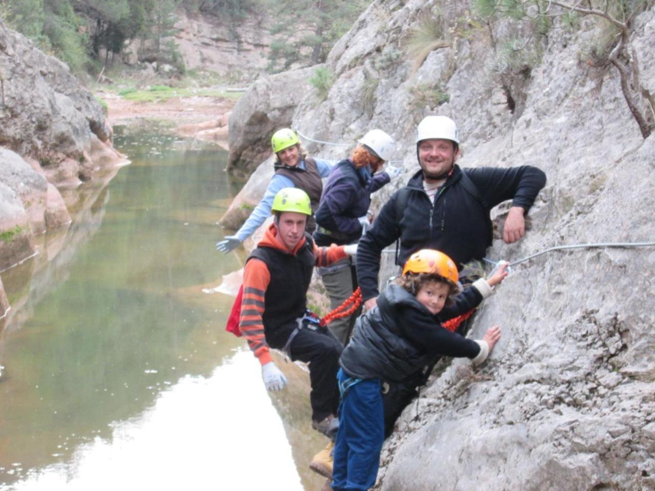 Camping Casa Fausto Cerca De Dinopolis Formiche Alto 外观 照片