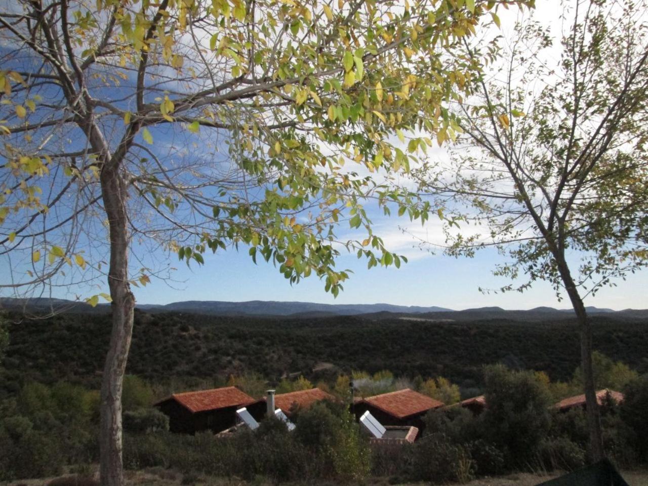 Camping Casa Fausto Cerca De Dinopolis Formiche Alto 外观 照片