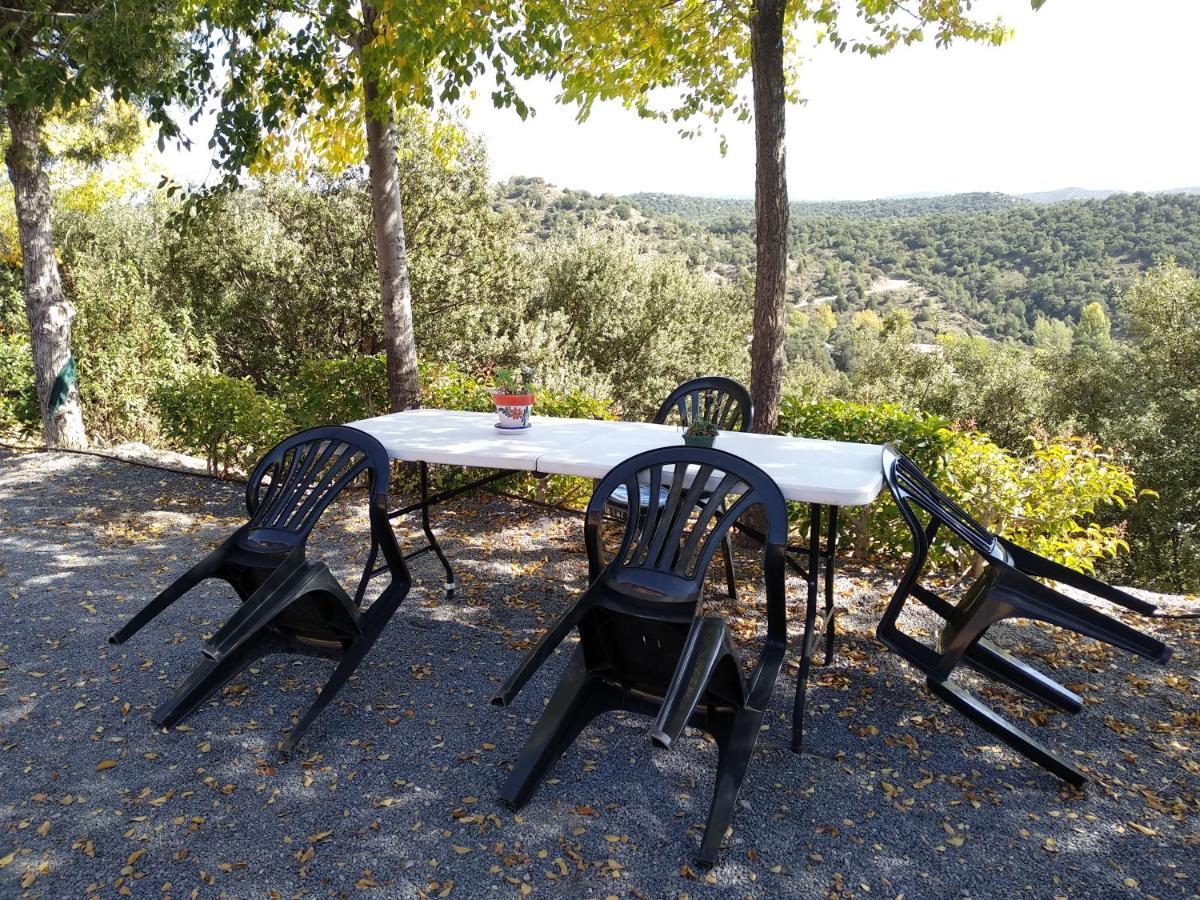 Camping Casa Fausto Cerca De Dinopolis Formiche Alto 外观 照片